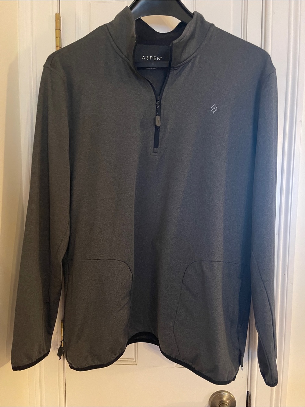 ASPEN Men’s Dark Gray Half-Zip Pullover Sweater